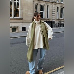 NWOT Vince Camuto Wrap Scarf